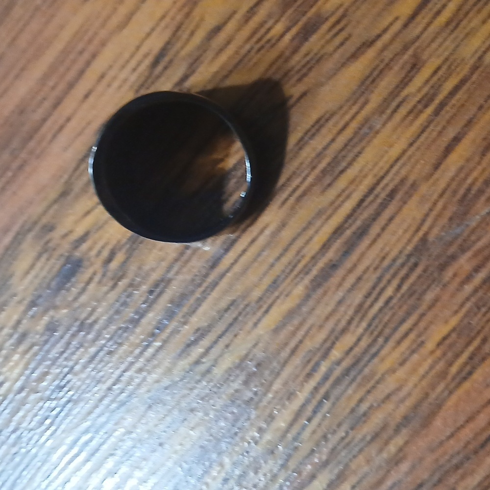 Ring - Picture 5 of 8